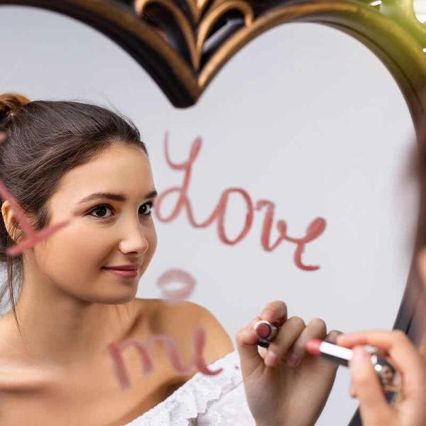 UN VIAJE DE AUTOCONOCIMIENTO Y AMOR PROPIO